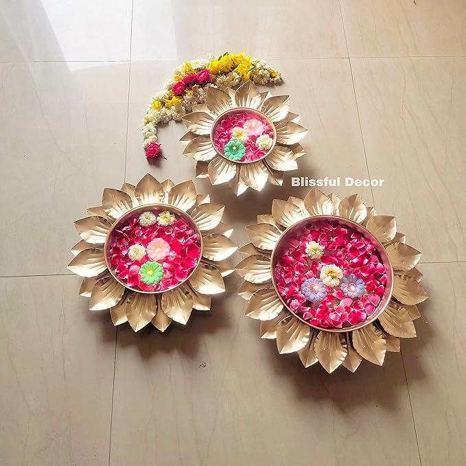 Gold Polish Leaf Design Set of 3 Flower-Shaped Urli Bowls – Decorative Bowls for Floating Flowers, Home & Diwali Décor